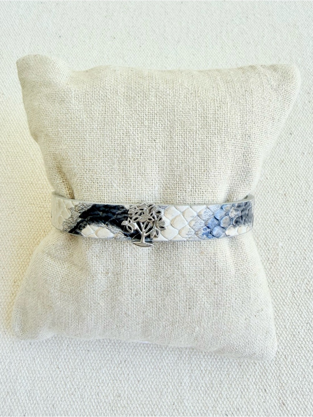 *Charm Bracelet Set* KEEP COLLECTIVE Retired *Special Pricing* Grey Family Tree